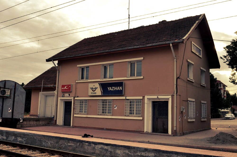 Yazıhan Tren İstasyonu